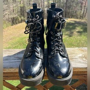 Men's Black Lace-Up Boots